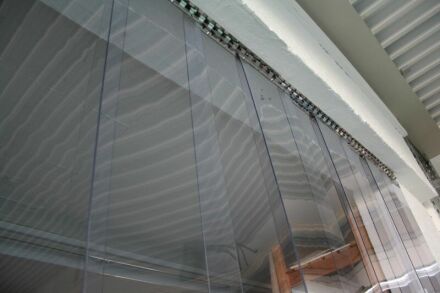PVC-Streifenvorhang 300 x 3 mm - Torbreite von bis zu 425 cm Torhöhe 400 cm klar-transparent